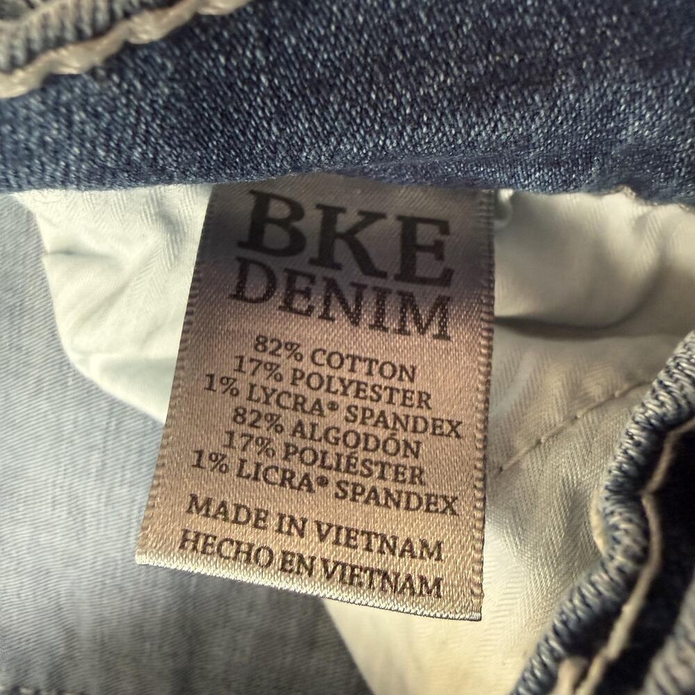 BKE Aiden Bootcut Jeans Womens 28R Blue Wash Mid Rise Stretch Embroidered - Picture 5 of 12